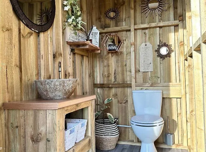 Deerstone Glamping-pinhaw Beacon Dome Hot Tub * Earby