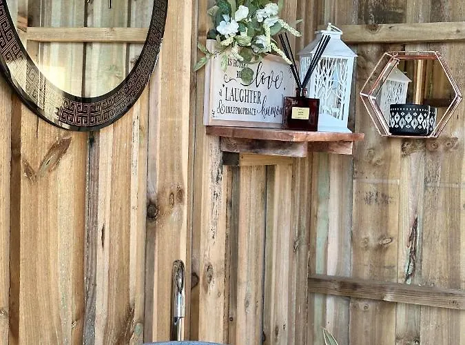 豪华帐篷 Deerstone Glamping-pinhaw Beacon Dome Hot Tub *